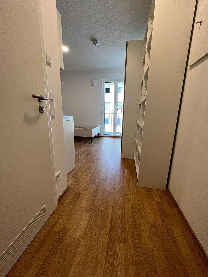 Pronájem bytu 1+1 24 m², Künhoferstraße 22, Nürnberg, Bavorsko Pronájem bytu 1+1 24 m², Künhoferstraße 22, Nürnberg, Bavorsko