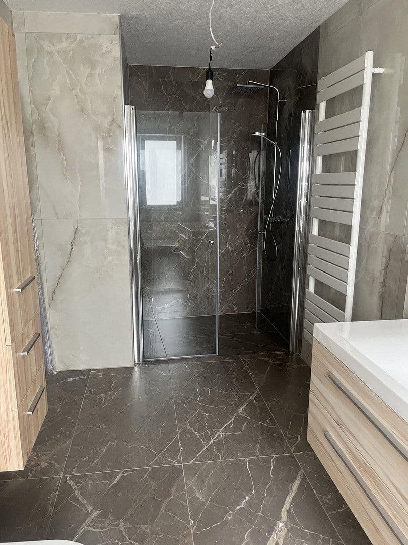Pronájem bytu 4+1 130 m², Kastanienring 53, Bad Rappenau, Bádensko-Württembersko Pronájem bytu 4+1 130 m², Kastanienring 53, Bad Rappenau, Bádensko-Württembersko