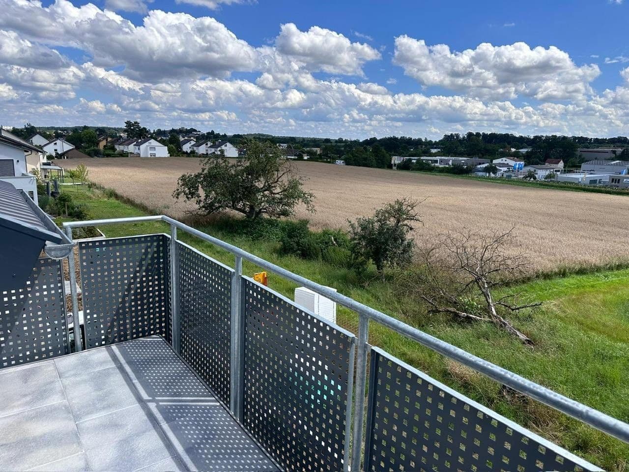 Pronájem bytu 4+1 130 m², Kastanienring 53, Bad Rappenau, Bádensko-Württembersko Pronájem bytu 4+1 130 m², Kastanienring 53, Bad Rappenau, Bádensko-Württembersko