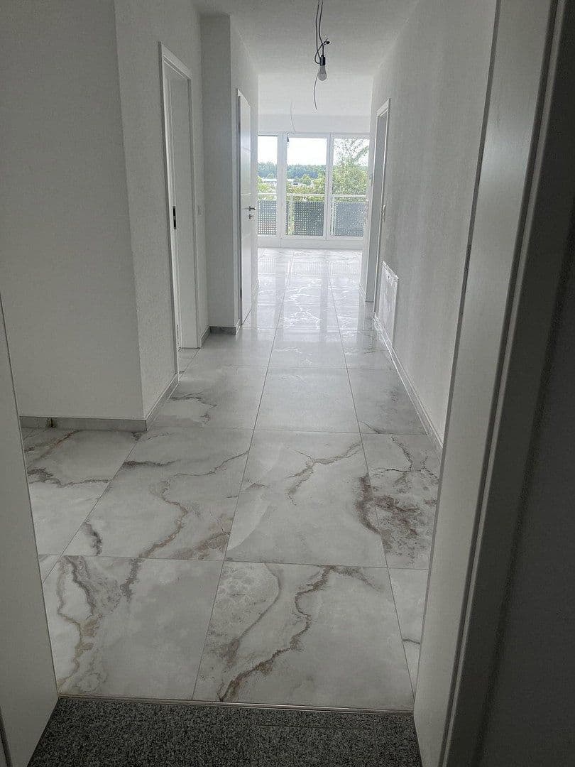 Pronájem bytu 4+1 130 m², Kastanienring 53, Bad Rappenau, Bádensko-Württembersko Pronájem bytu 4+1 130 m², Kastanienring 53, Bad Rappenau, Bádensko-Württembersko