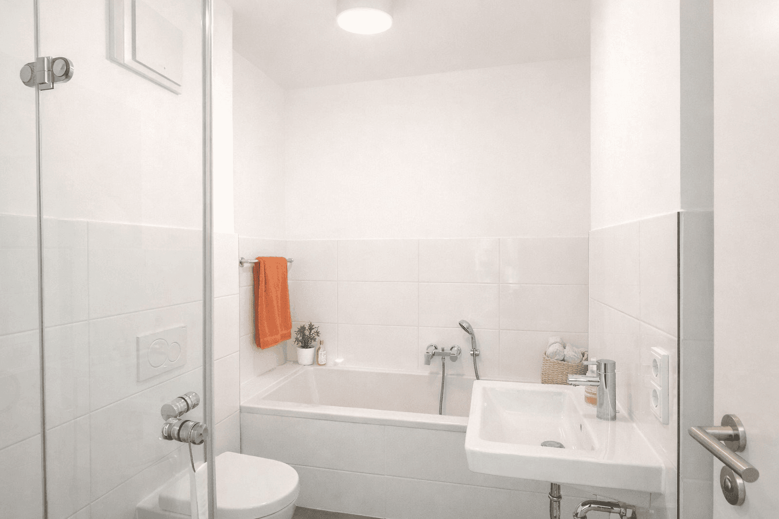 Pronájem bytu 4+1 110 m², Neu-Isenburg, Hessen Pronájem bytu 4+1 110 m², Neu-Isenburg, Hessen