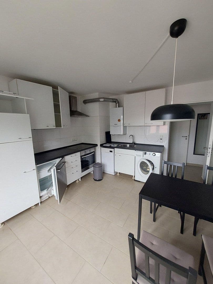 Pronájem bytu 2+1 50 m², Brudermühlstraße, München, Bavorsko Pronájem bytu 2+1 50 m², Brudermühlstraße, München, Bavorsko