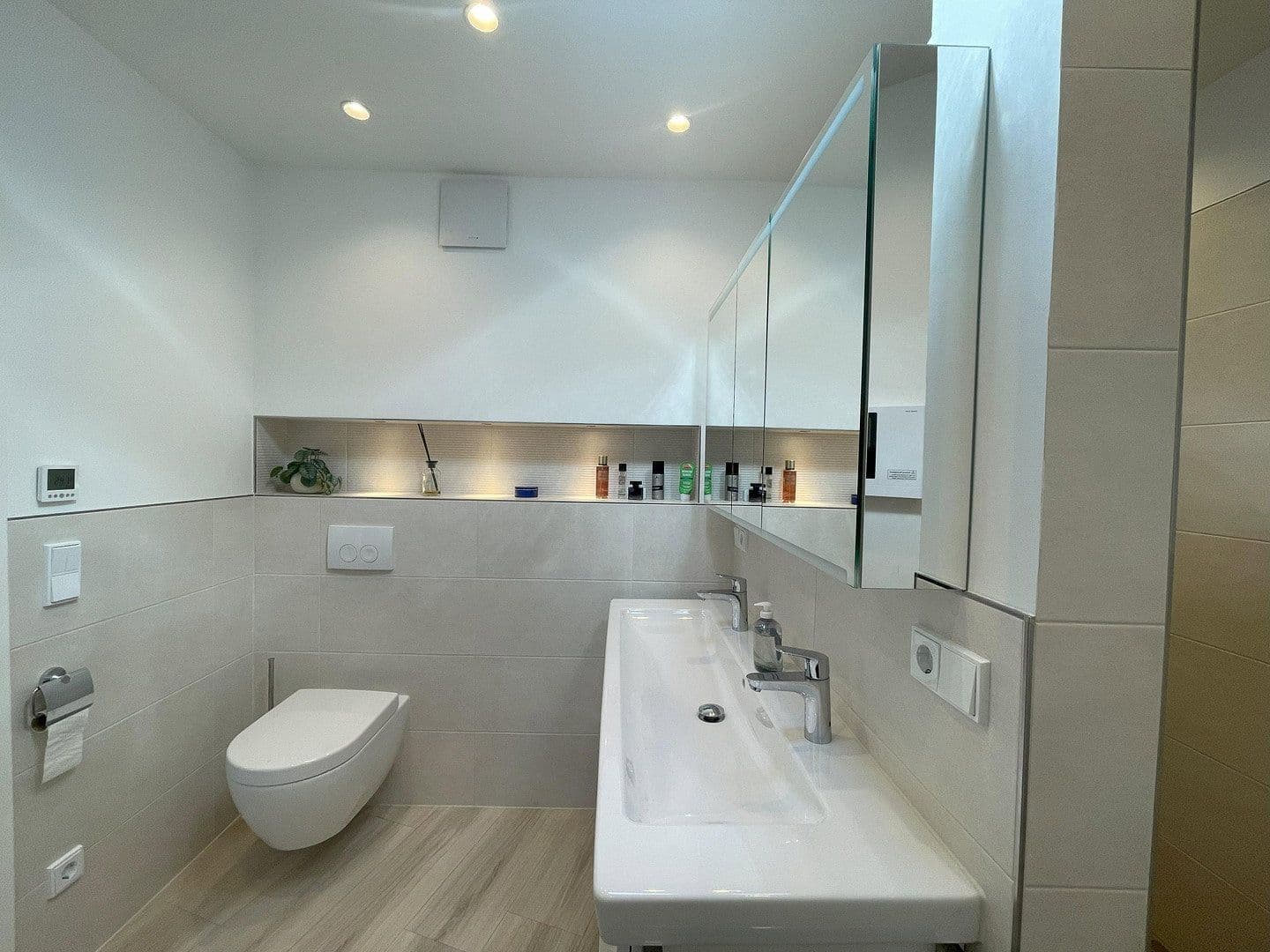 Prodej bytu 4+1 129 m², Ida-Dehmel-Ring 85, Mannheim, Bádensko-Württembersko Prodej bytu 4+1 129 m², Ida-Dehmel-Ring 85, Mannheim, Bádensko-Württembersko