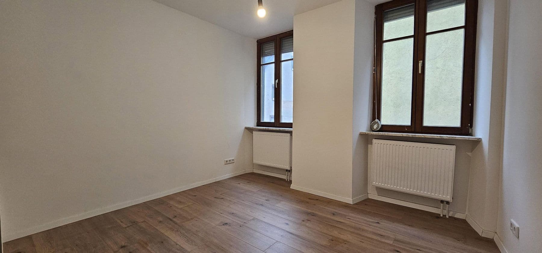 Pronájem bytu 3+1 62 m², Hauptstraße 59, Albersweiler, Porýní-Falc Pronájem bytu 3+1 62 m², Hauptstraße 59, Albersweiler, Porýní-Falc