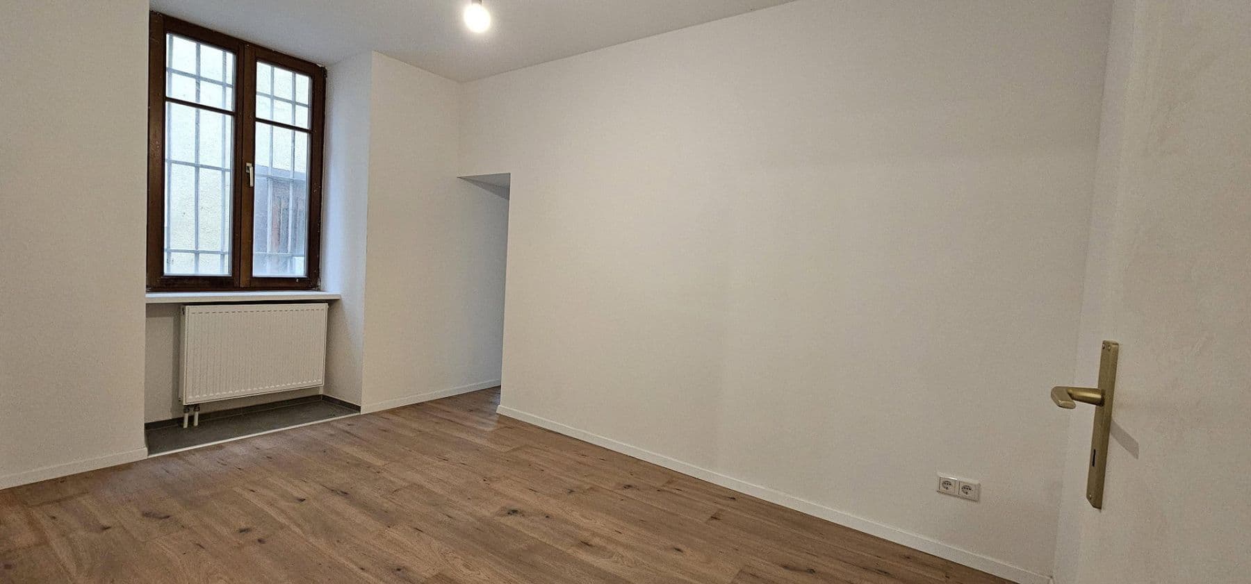 Pronájem bytu 3+1 62 m², Hauptstraße 59, Albersweiler, Porýní-Falc Pronájem bytu 3+1 62 m², Hauptstraße 59, Albersweiler, Porýní-Falc