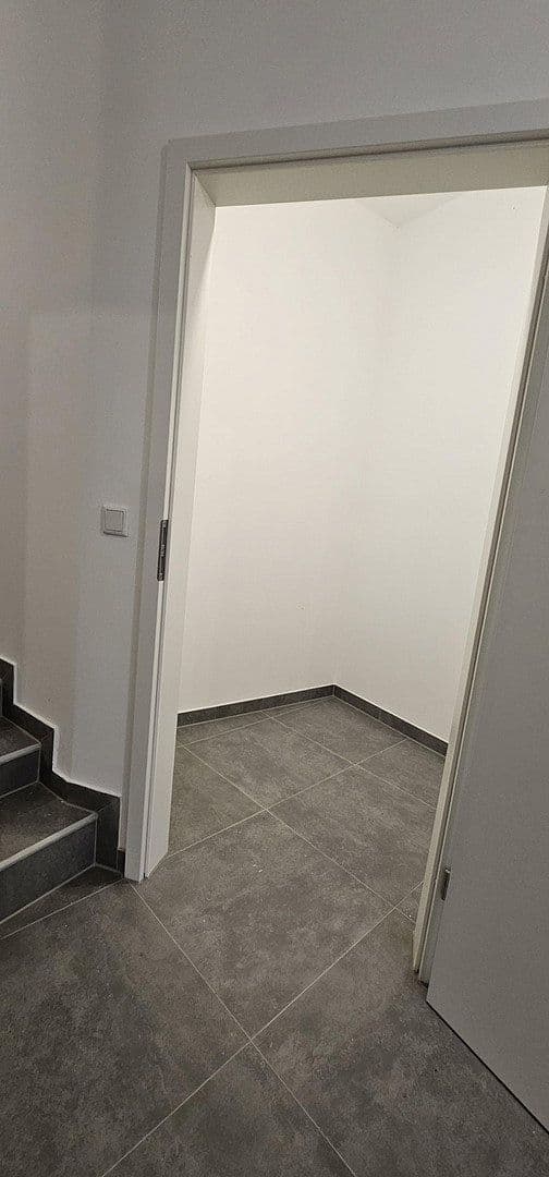 Pronájem bytu 3+1 62 m², Hauptstraße 59, Albersweiler, Porýní-Falc Pronájem bytu 3+1 62 m², Hauptstraße 59, Albersweiler, Porýní-Falc