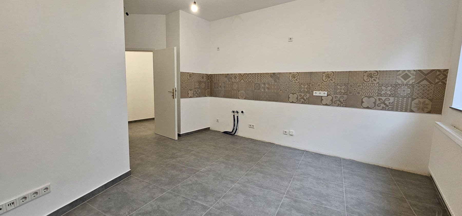 Pronájem bytu 3+1 62 m², Hauptstraße 59, Albersweiler, Porýní-Falc Pronájem bytu 3+1 62 m², Hauptstraße 59, Albersweiler, Porýní-Falc