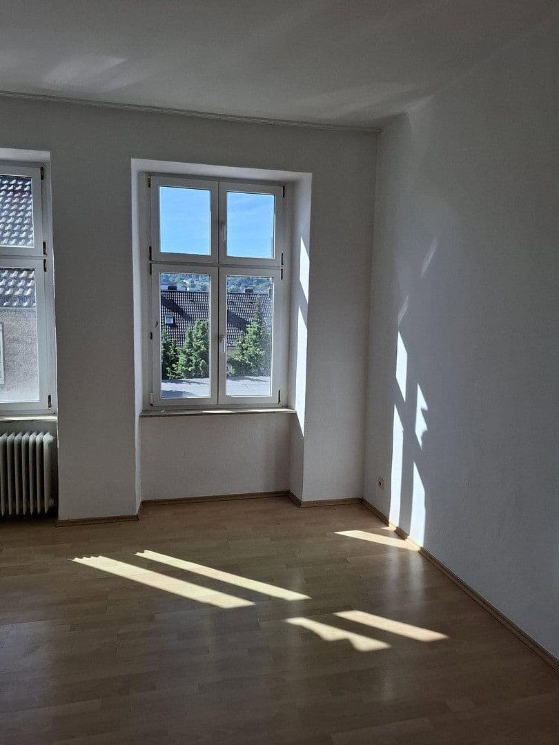 Pronájem bytu 2+kk 70 m², Plateniustr. 18, Wuppertal, Severní Porýní-Vestfálsko Pronájem bytu 2+kk 70 m², Plateniustr. 18, Wuppertal, Severní Porýní-Vestfálsko