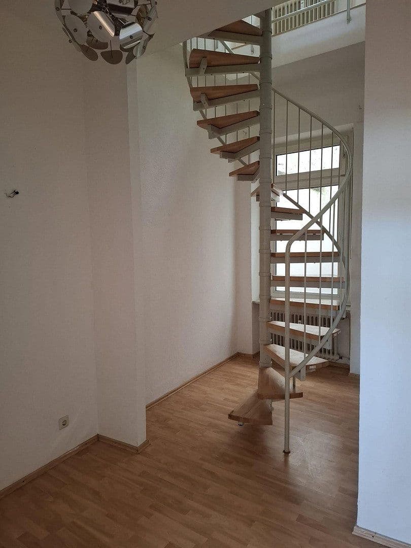 Pronájem bytu 2+kk 70 m², Plateniustr. 18, Wuppertal, Severní Porýní-Vestfálsko Pronájem bytu 2+kk 70 m², Plateniustr. 18, Wuppertal, Severní Porýní-Vestfálsko