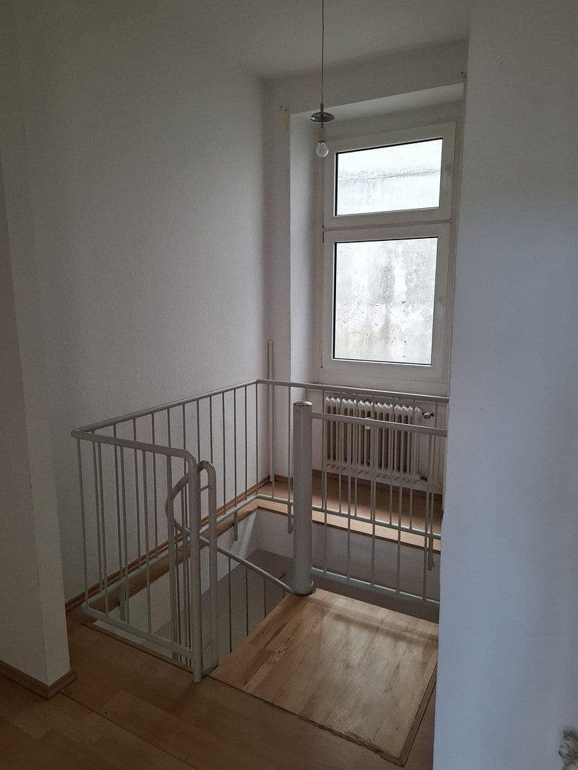 Pronájem bytu 2+kk 70 m², Plateniustr. 18, Wuppertal, Severní Porýní-Vestfálsko Pronájem bytu 2+kk 70 m², Plateniustr. 18, Wuppertal, Severní Porýní-Vestfálsko