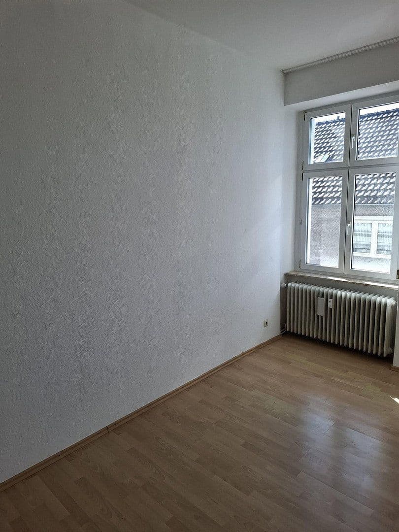 Pronájem bytu 2+kk 70 m², Plateniustr. 18, Wuppertal, Severní Porýní-Vestfálsko Pronájem bytu 2+kk 70 m², Plateniustr. 18, Wuppertal, Severní Porýní-Vestfálsko