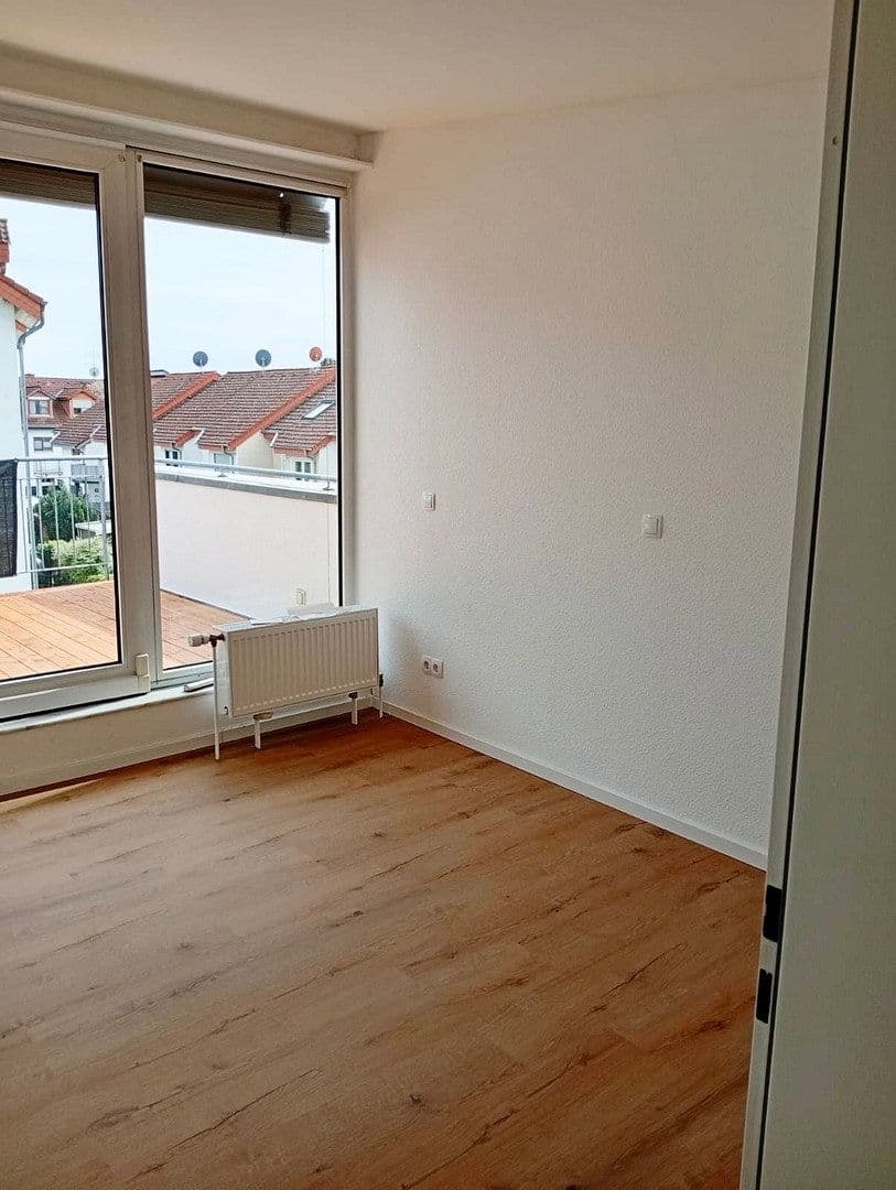 Pronájem bytu 2+1 57 m², Heidelberger Straße 21E, Biebesheim am Rhein, Hessen Pronájem bytu 2+1 57 m², Heidelberger Straße 21E, Biebesheim am Rhein, Hessen