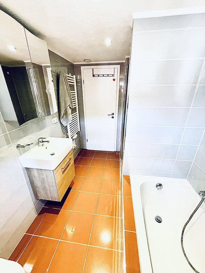 Prodej domu 220 m², pozemek 662 m², Freiheit 3, Kaiserpfalz, Sasko-Anhaltsko Prodej domu 220 m², pozemek 662 m², Freiheit 3, Kaiserpfalz, Sasko-Anhaltsko