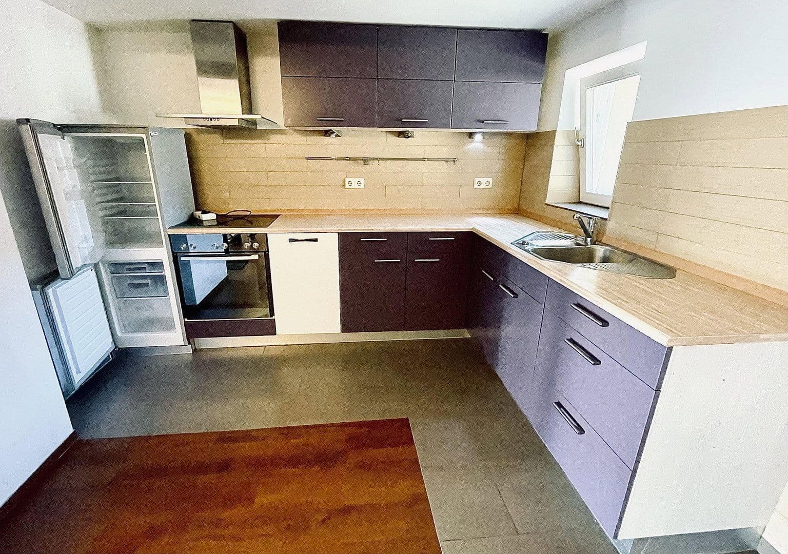 Prodej domu 220 m², pozemek 662 m², Freiheit 3, Kaiserpfalz, Sasko-Anhaltsko Prodej domu 220 m², pozemek 662 m², Freiheit 3, Kaiserpfalz, Sasko-Anhaltsko