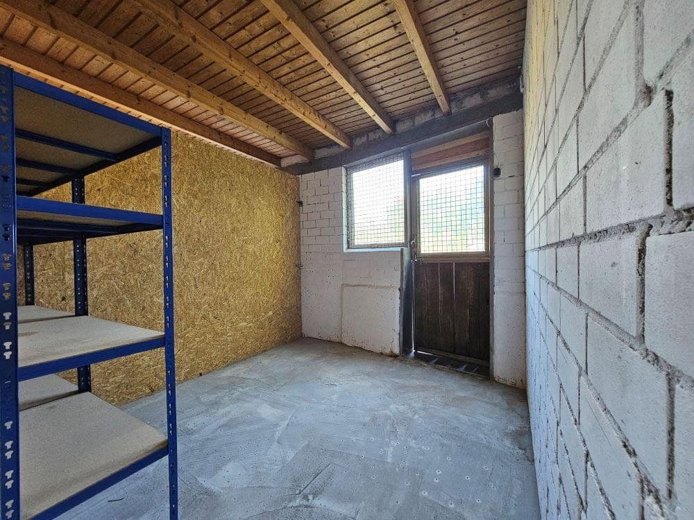 Pronájem nebytového prostoru 11 m², Scheerwiesenweg 55, Schwieberdingen, Bádensko-Württembersko Pronájem nebytového prostoru 11 m², Scheerwiesenweg 55, Schwieberdingen, Bádensko-Württembersko