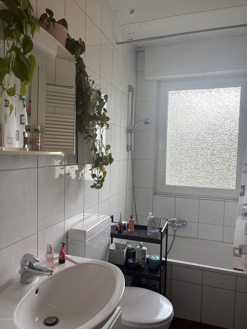 Pronájem bytu 3+1 62 m², Bodelschwinghstraße 10, Bonn, Severní Porýní-Vestfálsko Pronájem bytu 3+1 62 m², Bodelschwinghstraße 10, Bonn, Severní Porýní-Vestfálsko