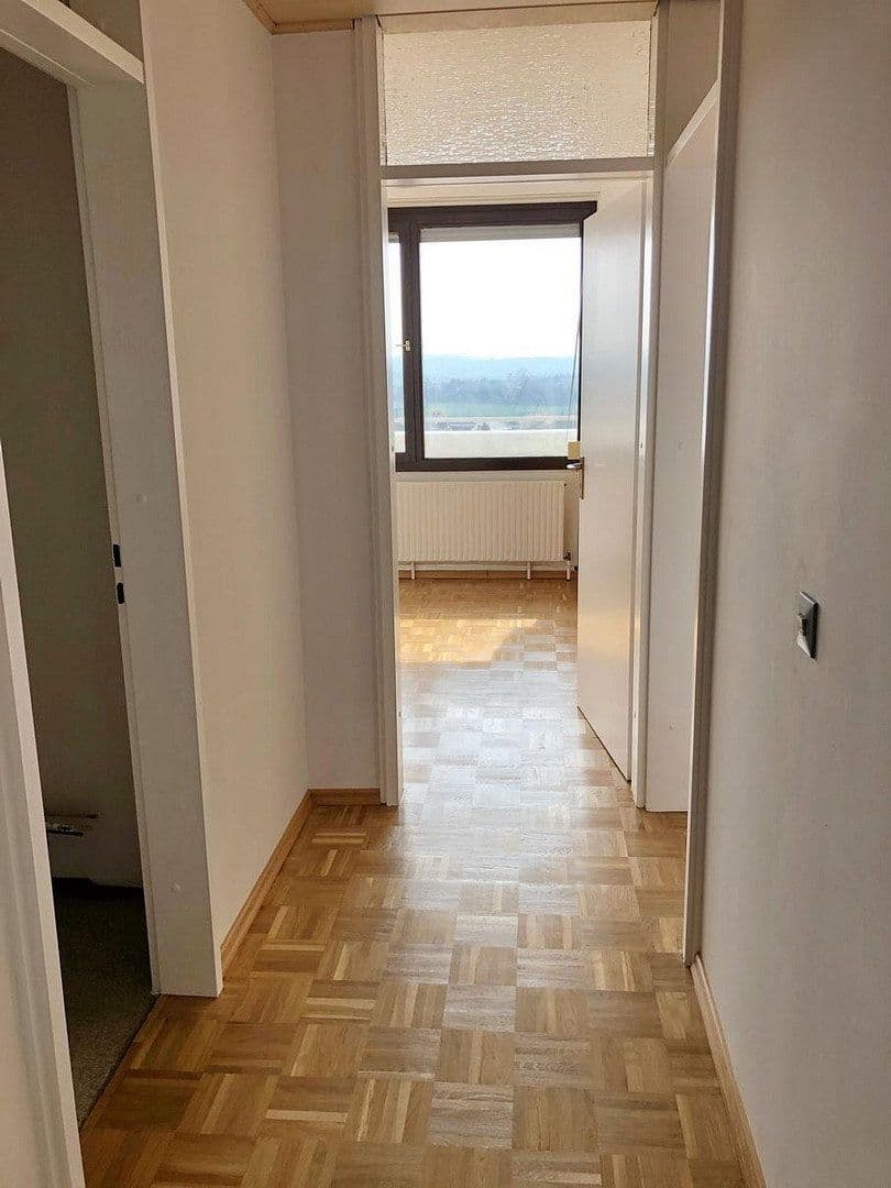 Pronájem domu 100 m², pozemek 1 m², Lerchenstraße 25, Crailsheim, Bádensko-Württembersko Pronájem domu 100 m², pozemek 1 m², Lerchenstraße 25, Crailsheim, Bádensko-Württembersko