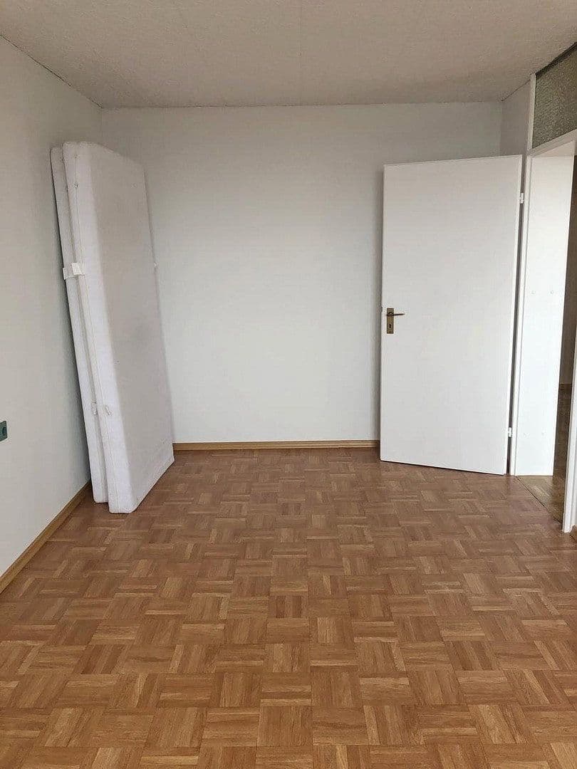 Pronájem domu 100 m², pozemek 1 m², Lerchenstraße 25, Crailsheim, Bádensko-Württembersko Pronájem domu 100 m², pozemek 1 m², Lerchenstraße 25, Crailsheim, Bádensko-Württembersko