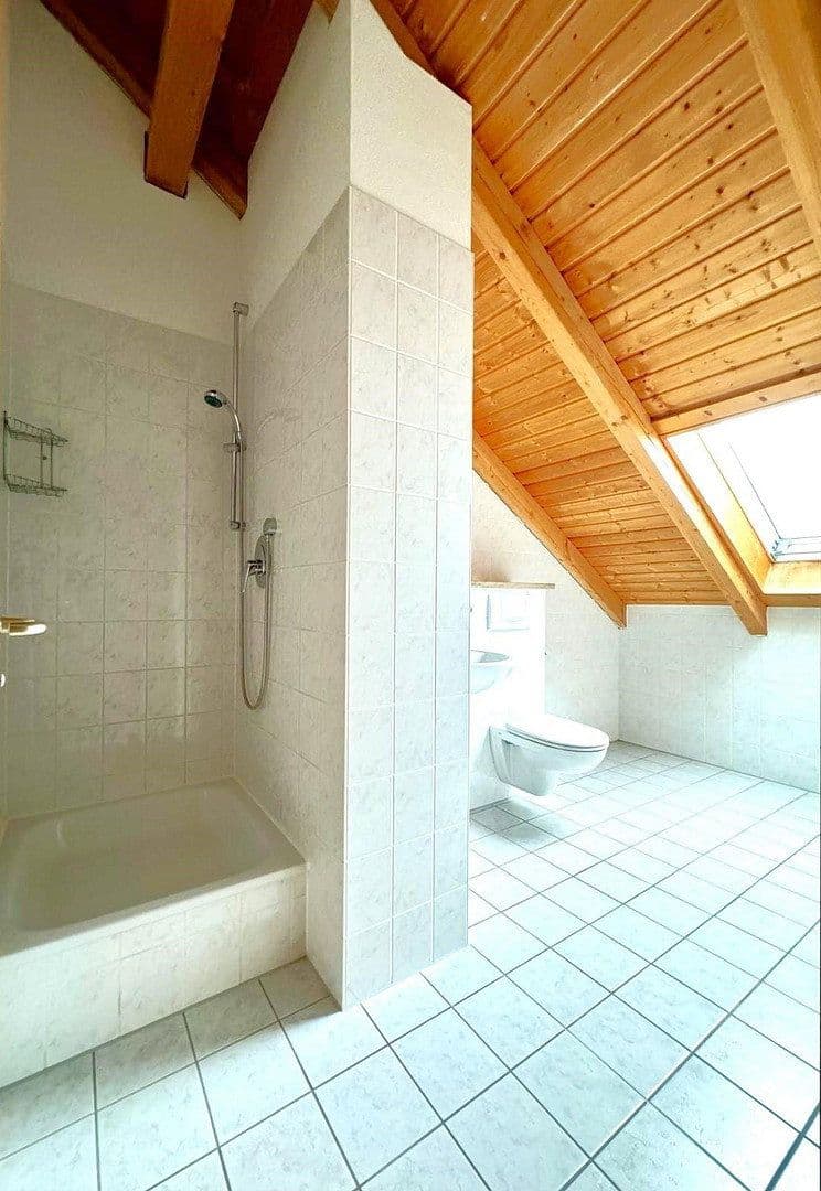 Prodej domu 113 m², pozemek 118 m², Markt Schwaben, Bavorsko Prodej domu 113 m², pozemek 118 m², Markt Schwaben, Bavorsko