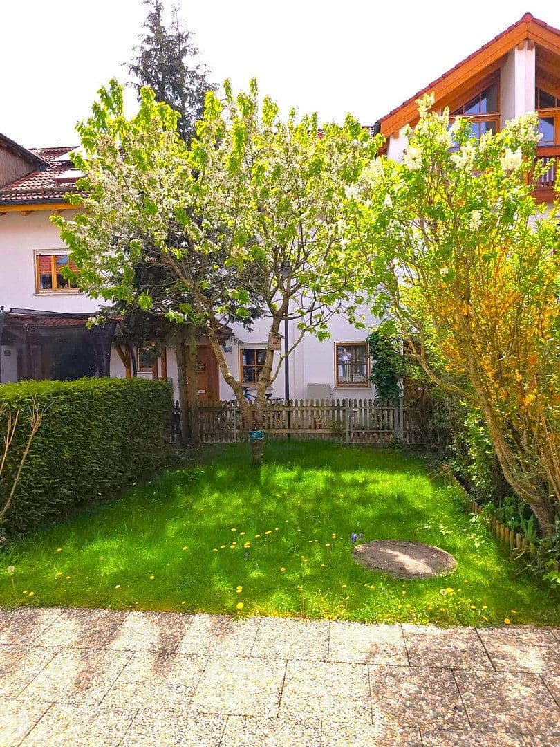 Prodej domu 113 m², pozemek 118 m², Markt Schwaben, Bavorsko Prodej domu 113 m², pozemek 118 m², Markt Schwaben, Bavorsko