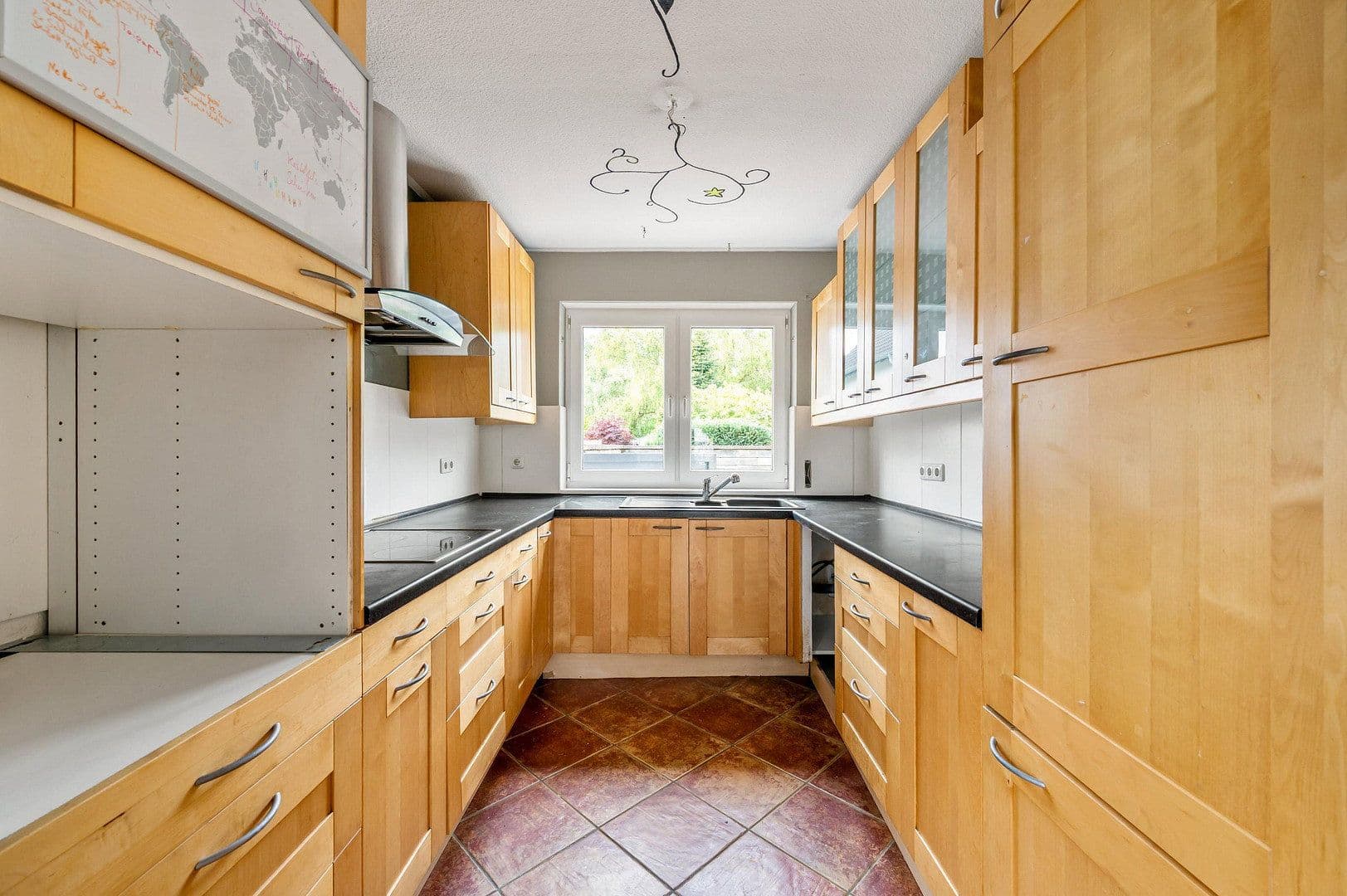 Prodej domu 141 m², pozemek 224 m², In der Wolfskaute 23, Weiterstadt, Hessen Prodej domu 141 m², pozemek 224 m², In der Wolfskaute 23, Weiterstadt, Hessen