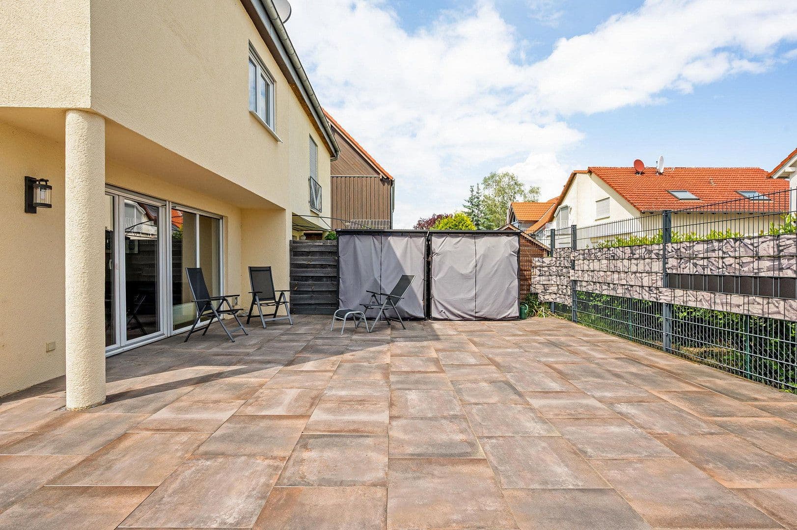 Prodej domu 141 m², pozemek 224 m², In der Wolfskaute 23, Weiterstadt, Hessen Prodej domu 141 m², pozemek 224 m², In der Wolfskaute 23, Weiterstadt, Hessen
