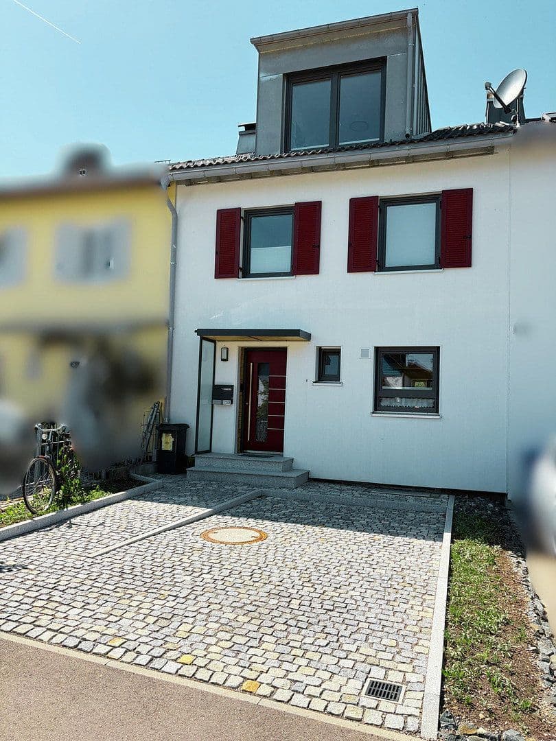 Prodej domu 116 m², pozemek 211 m², Kempten (Allgäu), Bavorsko Prodej domu 116 m², pozemek 211 m², Kempten (Allgäu), Bavorsko
