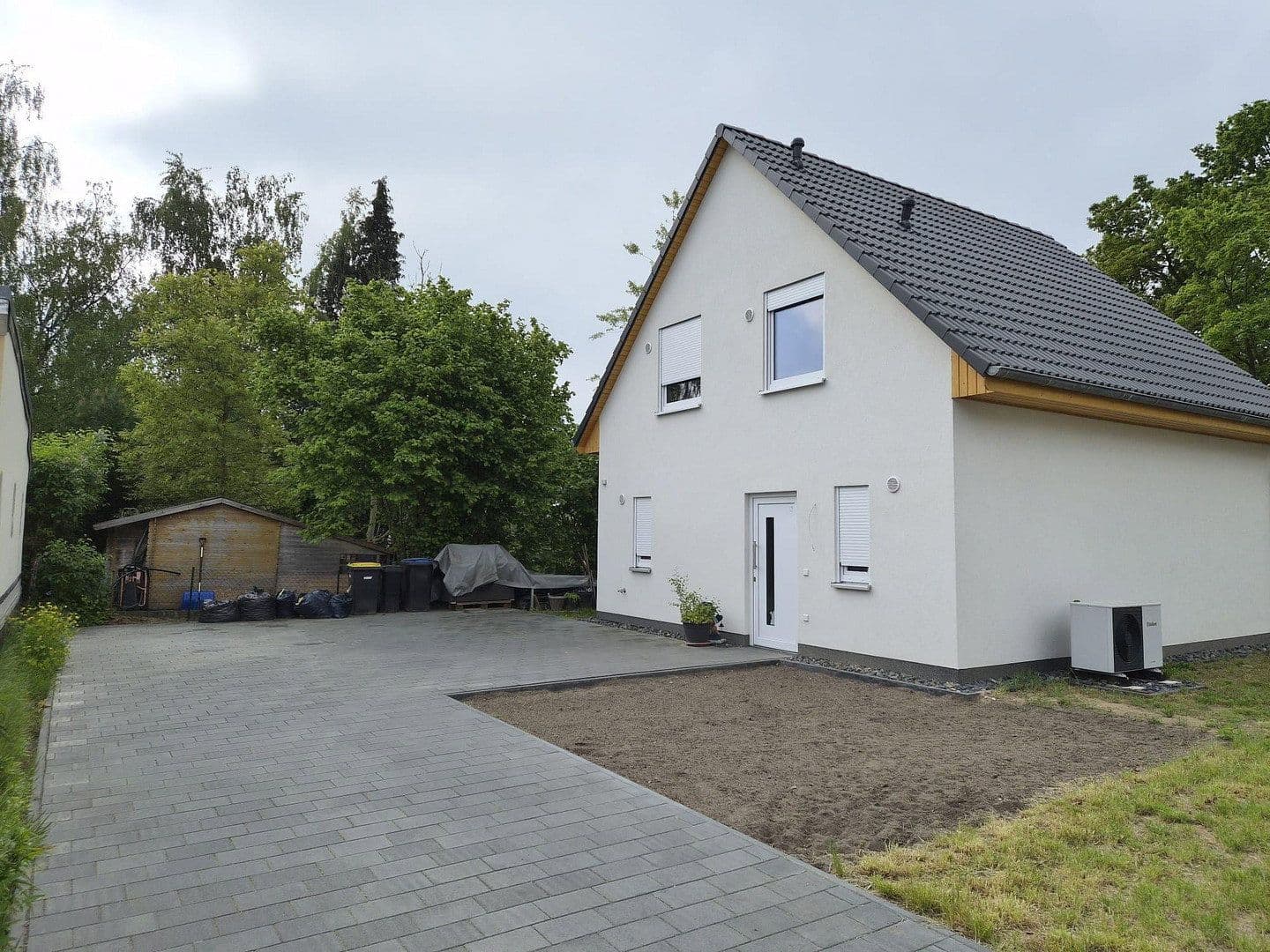 Pronájem domu 90 m², pozemek 597 m², Falkensee, Braniborsko Pronájem domu 90 m², pozemek 597 m², Falkensee, Braniborsko