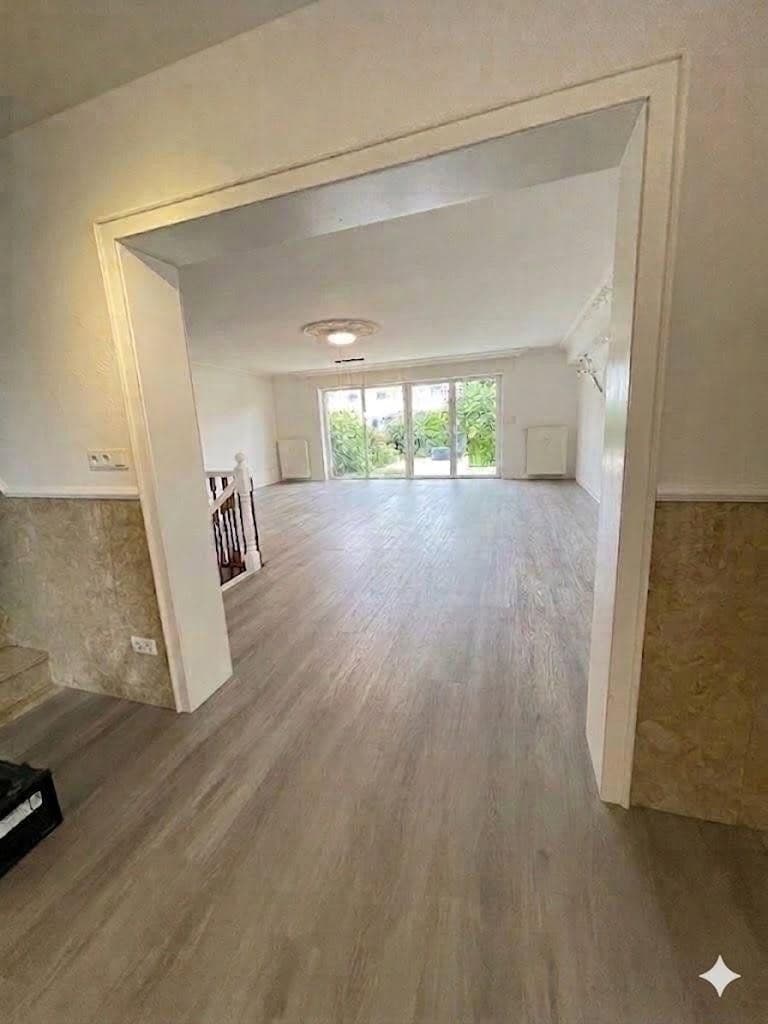 Pronájem domu 170 m², pozemek 780 m², Erftstadt, Severní Porýní-Vestfálsko Pronájem domu 170 m², pozemek 780 m², Erftstadt, Severní Porýní-Vestfálsko