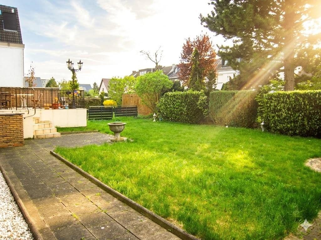 Pronájem domu 170 m², pozemek 780 m², Erftstadt, Severní Porýní-Vestfálsko Pronájem domu 170 m², pozemek 780 m², Erftstadt, Severní Porýní-Vestfálsko