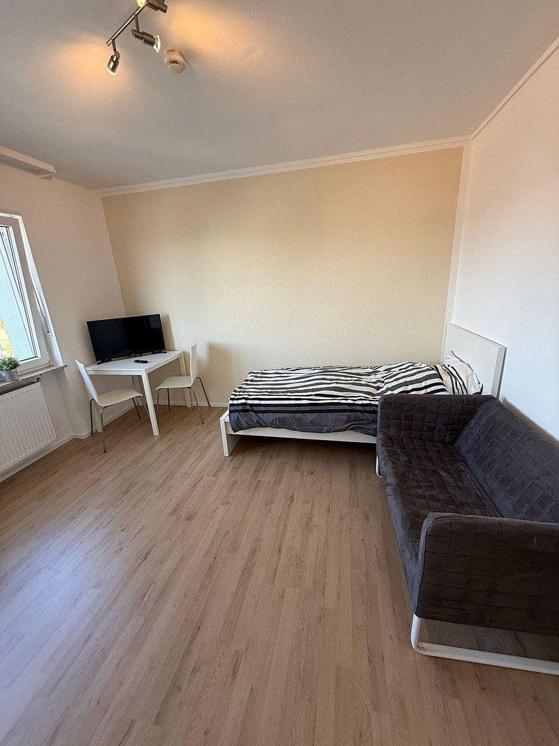 Pronájem bytu 1+1 20 m², Grünbergerstraße 124, Gießen, Hessen Pronájem bytu 1+1 20 m², Grünbergerstraße 124, Gießen, Hessen