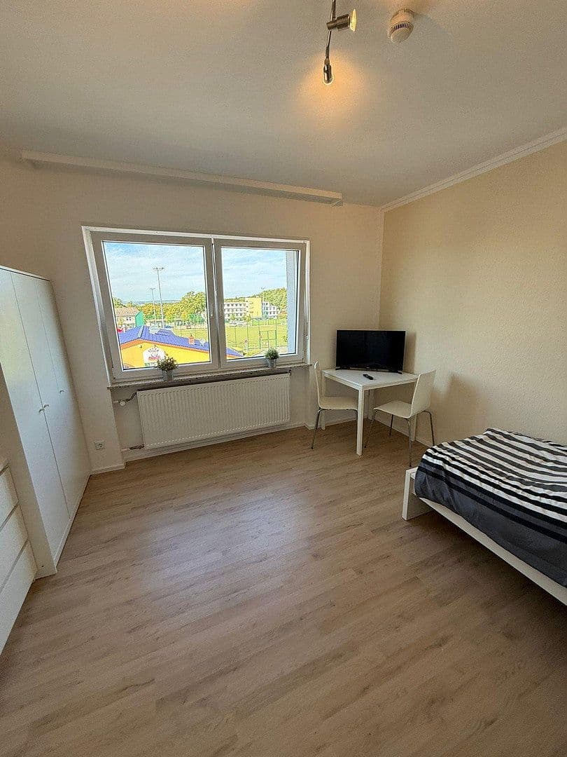 Pronájem bytu 1+1 20 m², Grünbergerstraße 124, Gießen, Hessen Pronájem bytu 1+1 20 m², Grünbergerstraße 124, Gießen, Hessen