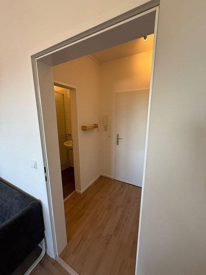 Pronájem bytu 1+1 20 m², Grünbergerstraße 124, Gießen, Hessen Pronájem bytu 1+1 20 m², Grünbergerstraße 124, Gießen, Hessen