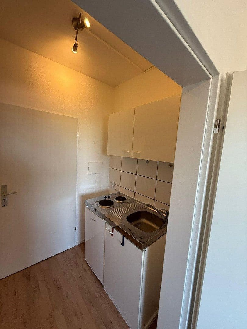 Pronájem bytu 1+1 20 m², Grünbergerstraße 124, Gießen, Hessen Pronájem bytu 1+1 20 m², Grünbergerstraße 124, Gießen, Hessen