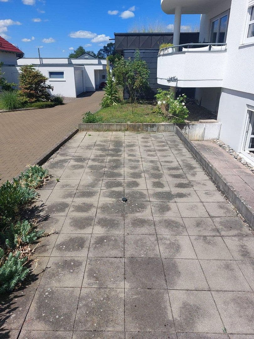 Pronájem bytu 1+1 40 m², Schwäbisch Gmünd, Bádensko-Württembersko Pronájem bytu 1+1 40 m², Schwäbisch Gmünd, Bádensko-Württembersko