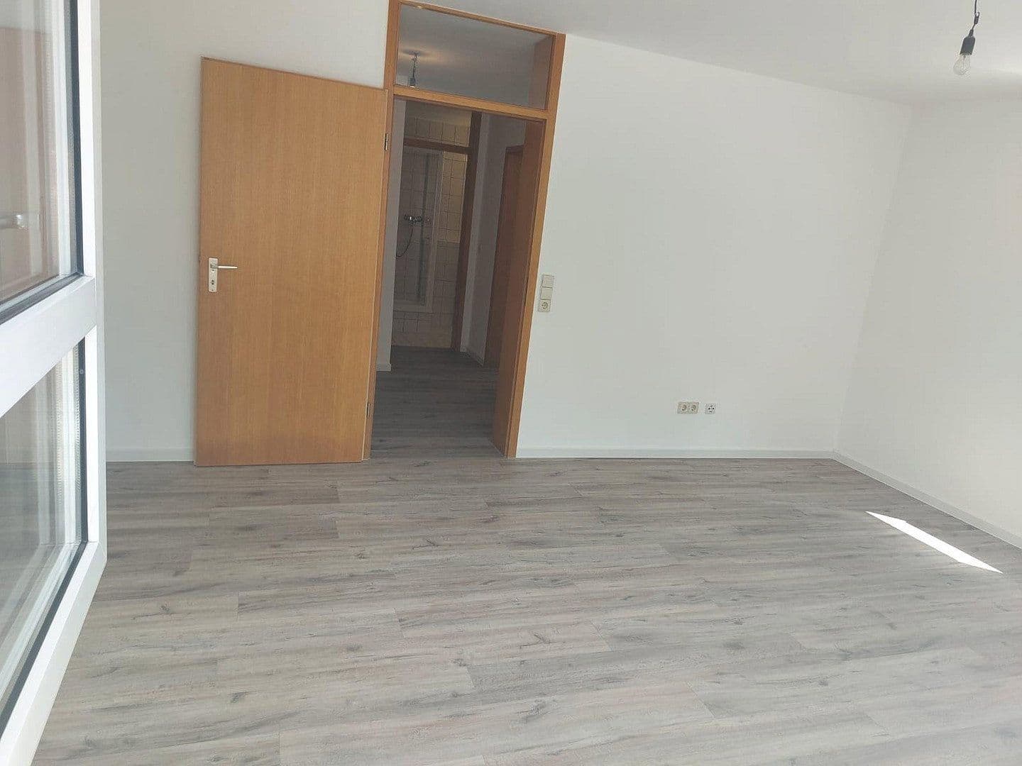 Pronájem bytu 1+1 40 m², Schwäbisch Gmünd, Bádensko-Württembersko Pronájem bytu 1+1 40 m², Schwäbisch Gmünd, Bádensko-Württembersko
