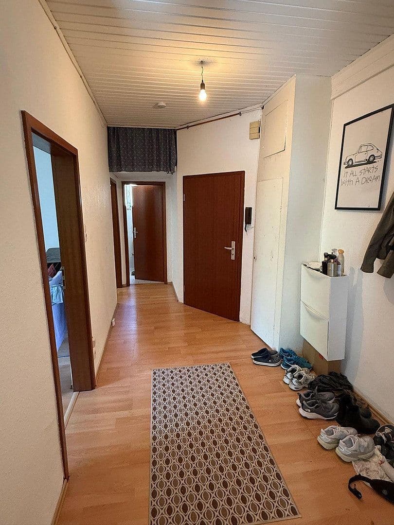 Pronájem bytu 2+1 69 m², Möhringerstr. 142, Stuttgart, Bádensko-Württembersko Pronájem bytu 2+1 69 m², Möhringerstr. 142, Stuttgart, Bádensko-Württembersko
