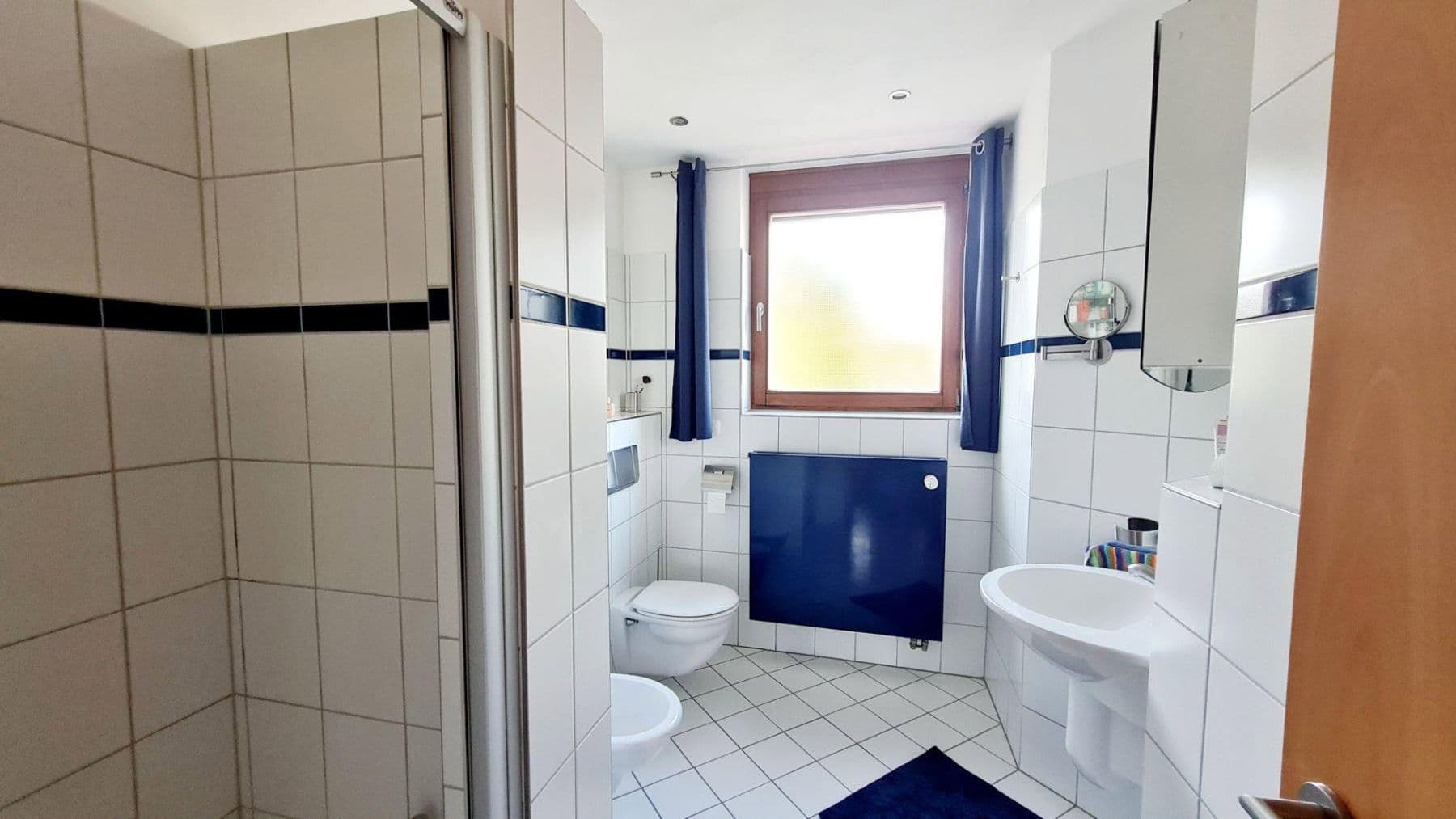 Prodej domu 273 m², pozemek 634 m², Geroldshausen, Bavorsko Prodej domu 273 m², pozemek 634 m², Geroldshausen, Bavorsko