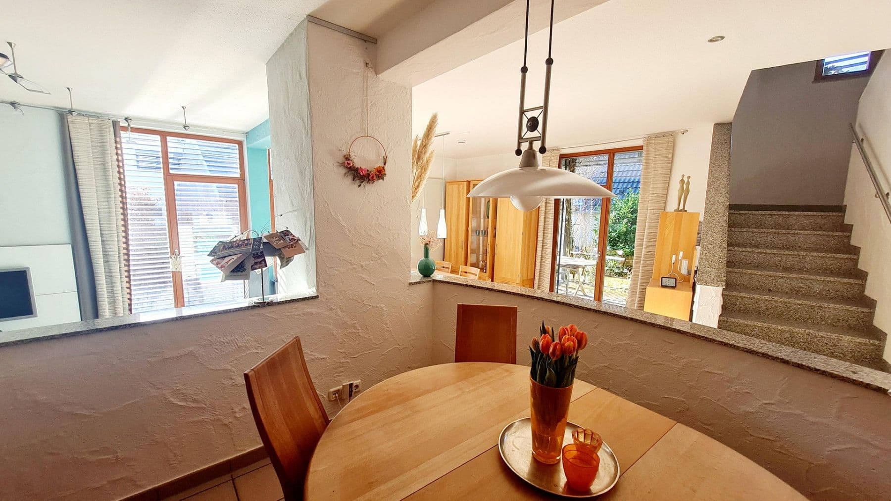 Prodej domu 273 m², pozemek 634 m², Geroldshausen, Bavorsko Prodej domu 273 m², pozemek 634 m², Geroldshausen, Bavorsko