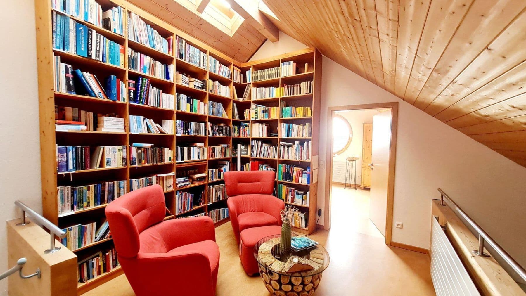 Prodej domu 273 m², pozemek 634 m², Geroldshausen, Bavorsko Prodej domu 273 m², pozemek 634 m², Geroldshausen, Bavorsko