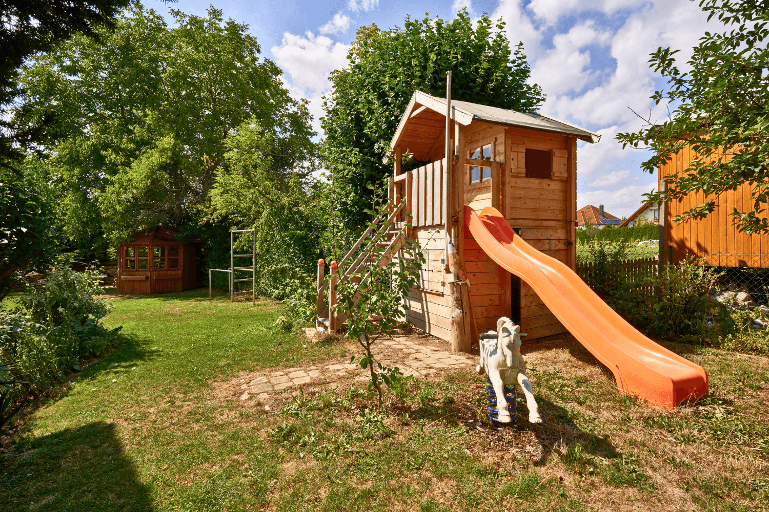 Prodej domu 225 m², pozemek 1.214 m², Lauingen (Donau), Bavorsko Prodej domu 225 m², pozemek 1.214 m², Lauingen (Donau), Bavorsko