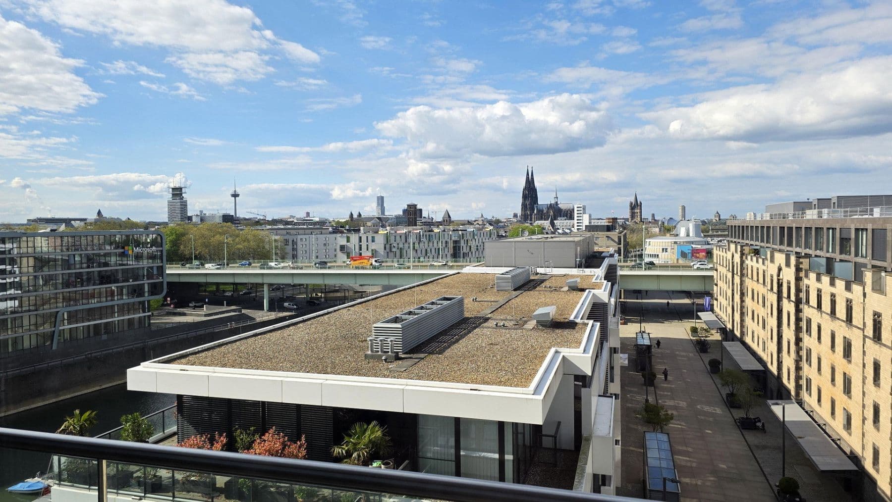 Pronájem bytu 3+1 110 m², Im Zollhafen 12, Köln, Severní Porýní-Vestfálsko Pronájem bytu 3+1 110 m², Im Zollhafen 12, Köln, Severní Porýní-Vestfálsko