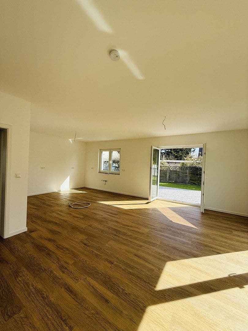 Pronájem domu 154 m², pozemek 430 m², Berlin, Berlín Pronájem domu 154 m², pozemek 430 m², Berlin, Berlín