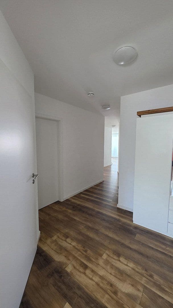 Pronájem bytu 3+1 93 m², Heinrich-Gerster-Straße 3, Karlsdorf-Neuthard, Bádensko-Württembersko Pronájem bytu 3+1 93 m², Heinrich-Gerster-Straße 3, Karlsdorf-Neuthard, Bádensko-Württembersko