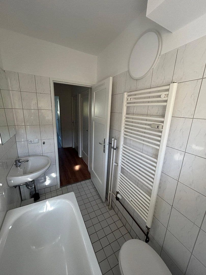 Prodej bytu 2+1 46 m², Lienemannstraße, Berlin, Berlín Prodej bytu 2+1 46 m², Lienemannstraße, Berlin, Berlín