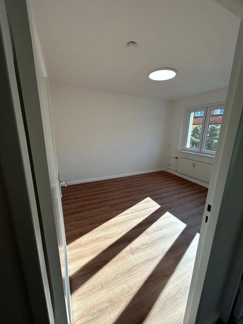 Prodej bytu 2+1 46 m², Lienemannstraße, Berlin, Berlín Prodej bytu 2+1 46 m², Lienemannstraße, Berlin, Berlín