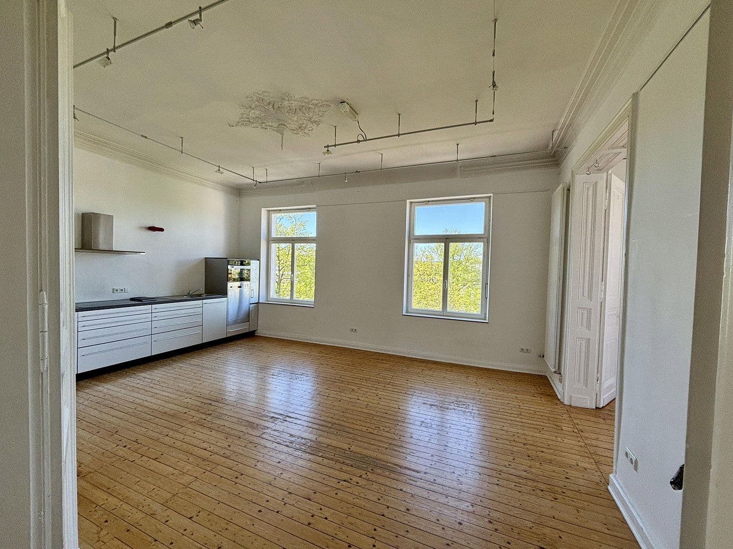 Pronájem bytu 4+kk 140 m², Bismarckstr. 94, Cáchy, Severní Porýní-Vestfálsko Pronájem bytu 4+kk 140 m², Bismarckstr. 94, Cáchy, Severní Porýní-Vestfálsko