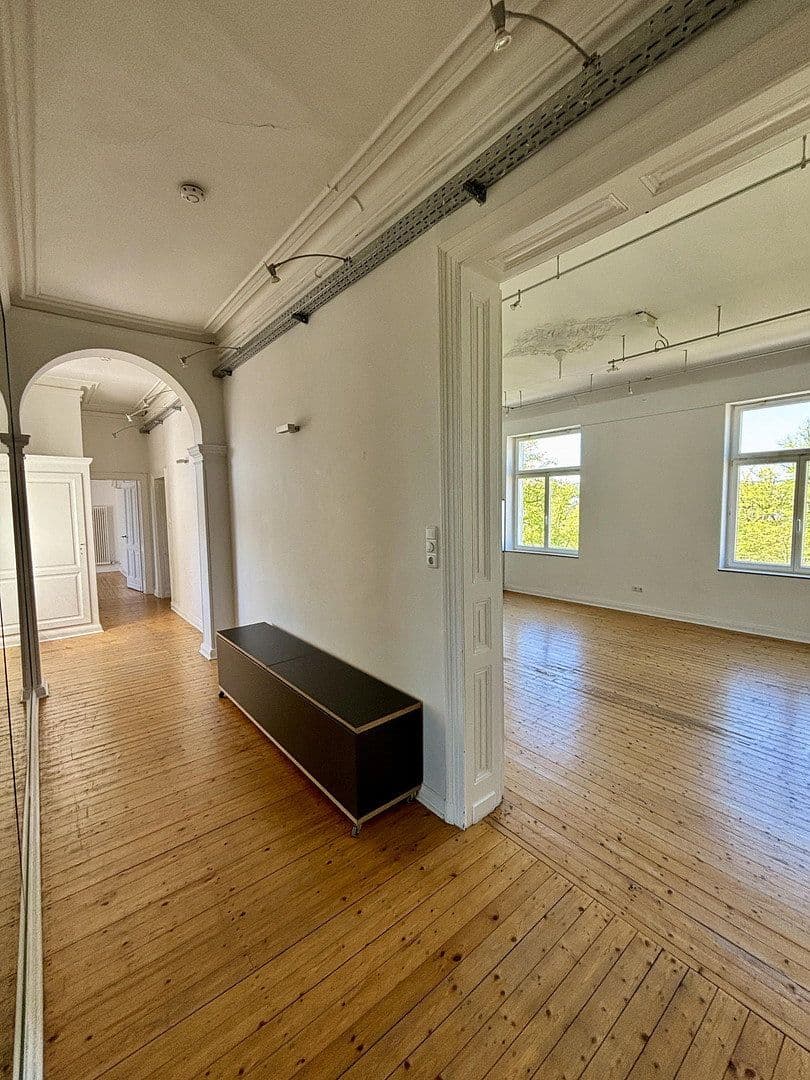 Pronájem bytu 4+kk 140 m², Bismarckstr. 94, Cáchy, Severní Porýní-Vestfálsko Pronájem bytu 4+kk 140 m², Bismarckstr. 94, Cáchy, Severní Porýní-Vestfálsko