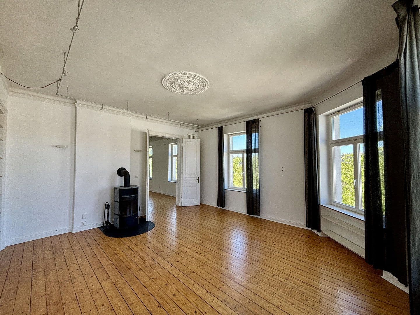 Pronájem bytu 4+kk 140 m², Bismarckstr. 94, Cáchy, Severní Porýní-Vestfálsko Pronájem bytu 4+kk 140 m², Bismarckstr. 94, Cáchy, Severní Porýní-Vestfálsko