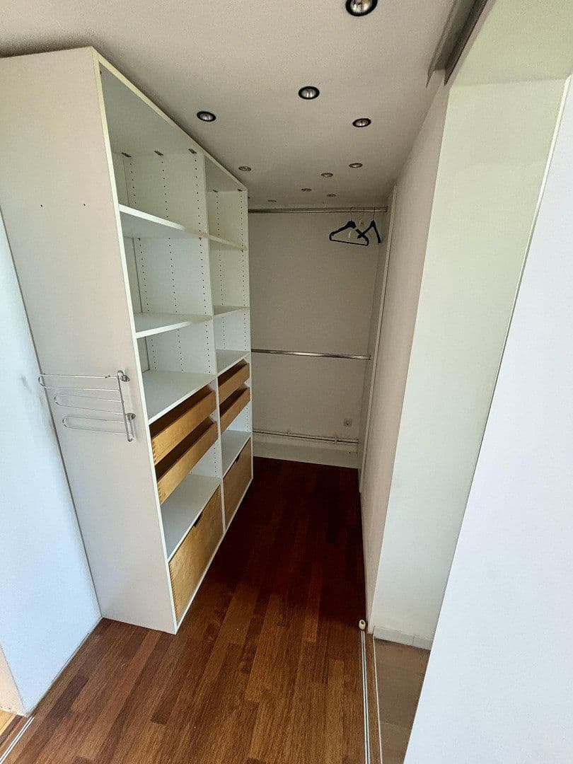 Pronájem bytu 4+kk 140 m², Bismarckstr. 94, Cáchy, Severní Porýní-Vestfálsko Pronájem bytu 4+kk 140 m², Bismarckstr. 94, Cáchy, Severní Porýní-Vestfálsko